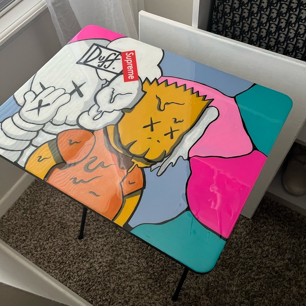 Small kaws coffee table - Picture 5 of 6